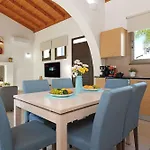 Anthia - 2bed With Large Pool וילה