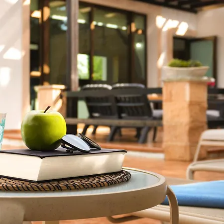 펜션 Anthia - 2bed With Large Pool *